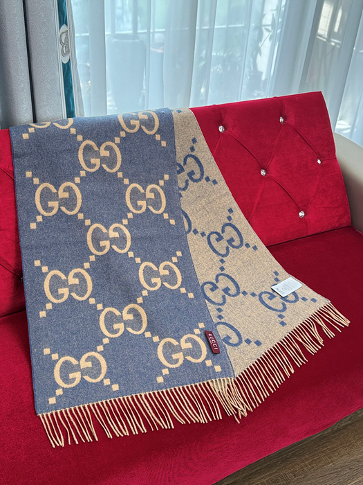 구찌 캐시미어 자카드 머플러 (컬러 블루)