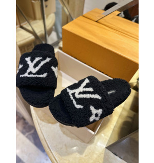 루이비통 시어링 파세오 플랫 컴포트 뮬