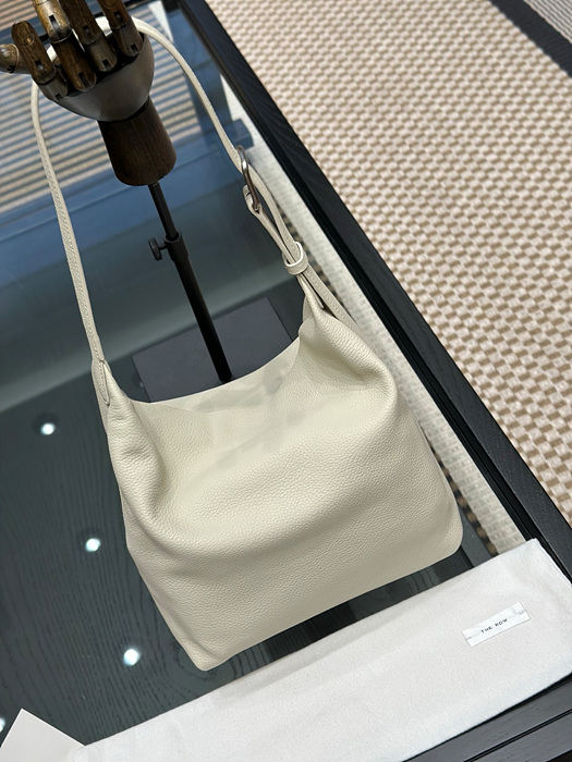 더 로우 이사백