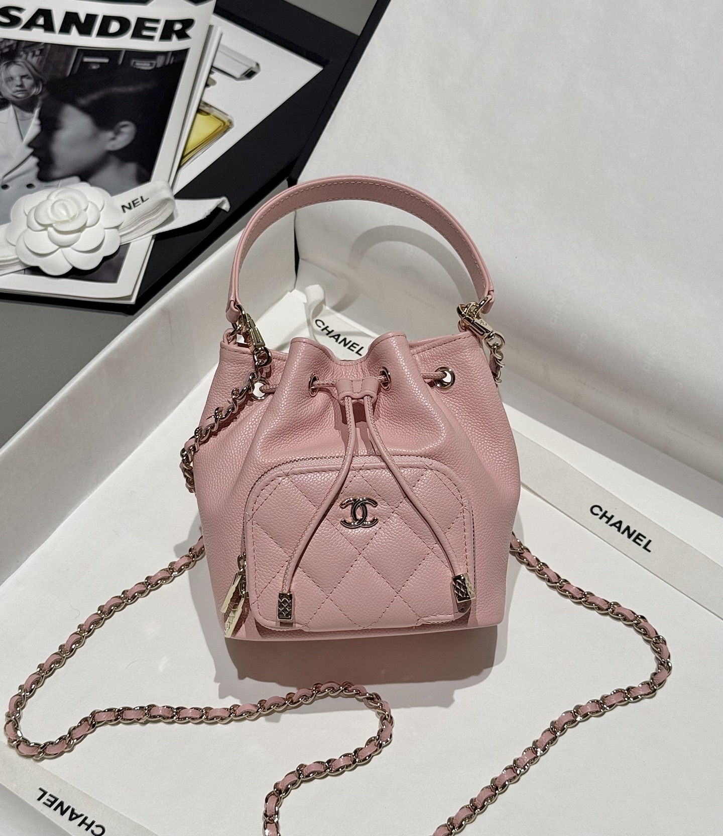 샤넬 25B 포켓 버킷백 AP4775