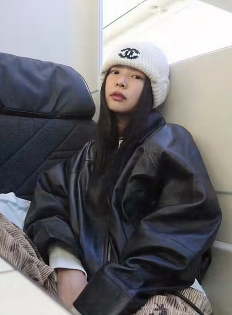 샤넬 CC 로고 이어플랩 니트 비니