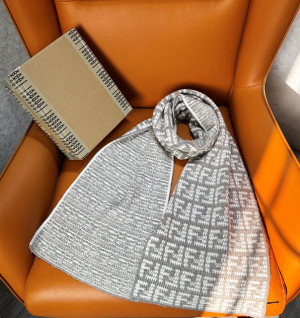 펜디 FF 로고 니트 머플러